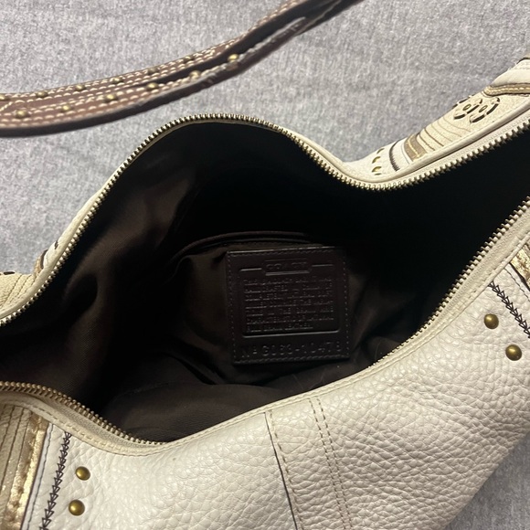 Vintage COACH BoHo purse - Picture 4 of 4